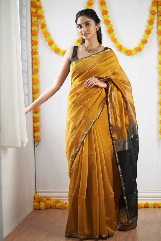 Luxurious Linen: The Soft Slub Saree