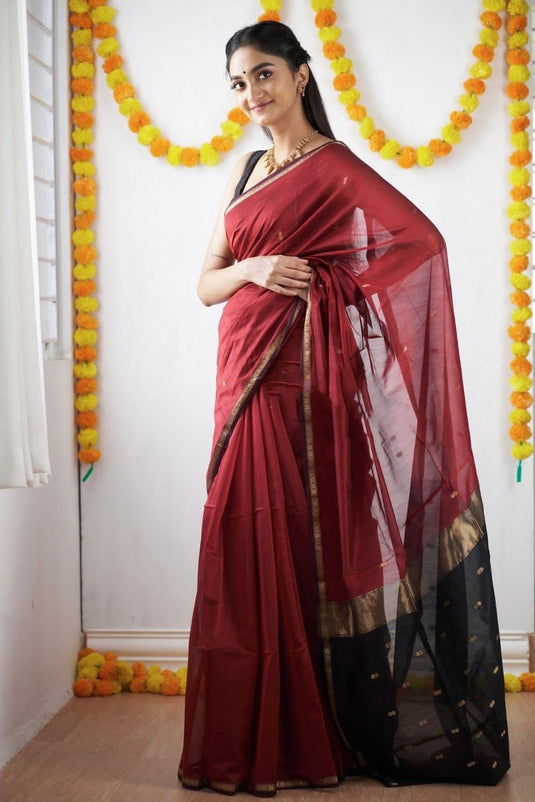 Luxurious Linen: The Soft Slub Saree