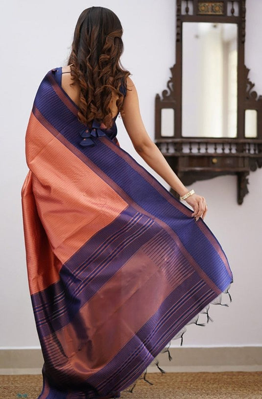 Beautiful Rich Pallu & Jaccquard Work On All Over Saree - thevendorvilla
