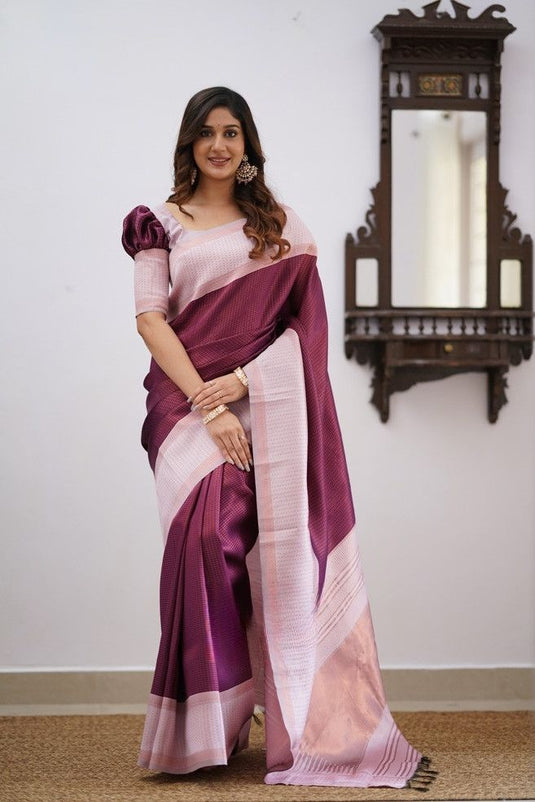 Beautiful Rich Pallu & Jaccquard Work On All Over Saree