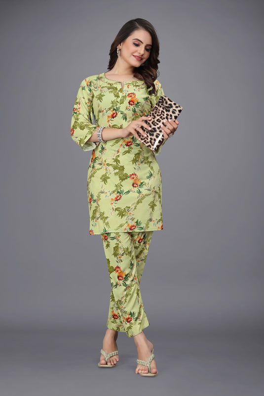 The Vendorvilla Women's Foil Printed Short Chanderi Cotton Kurta Set - thevendorvilla