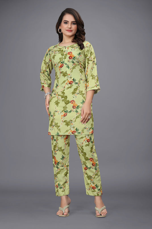 The Vendorvilla Women's Foil Printed Short Chanderi Cotton Kurta Set - thevendorvilla