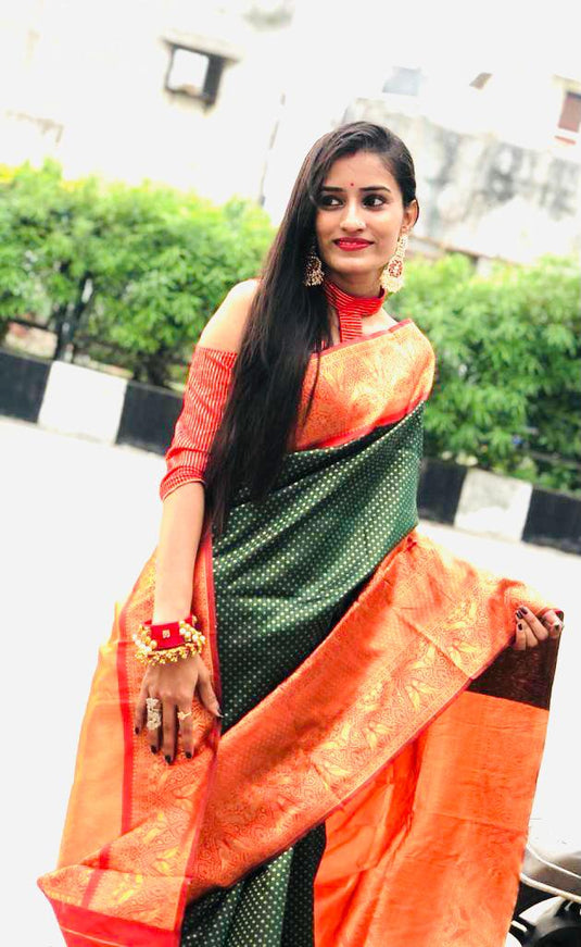 Beautiful Rich Pallu & Jaccquard Work On All Over Saree - thevendorvilla