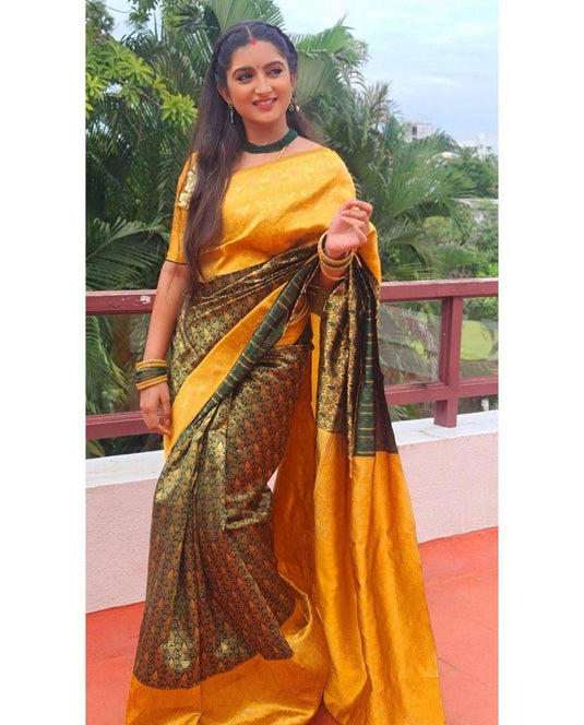 Beautiful Rich Pallu & Jaccquard Work On All Over Saree - thevendorvilla