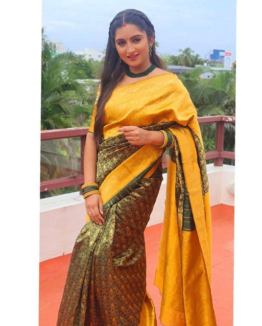 Beautiful Rich Pallu & Jaccquard Work On All Over Saree - thevendorvilla