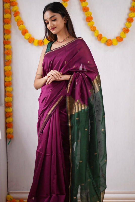 Luxurious Linen: The Soft Slub Saree