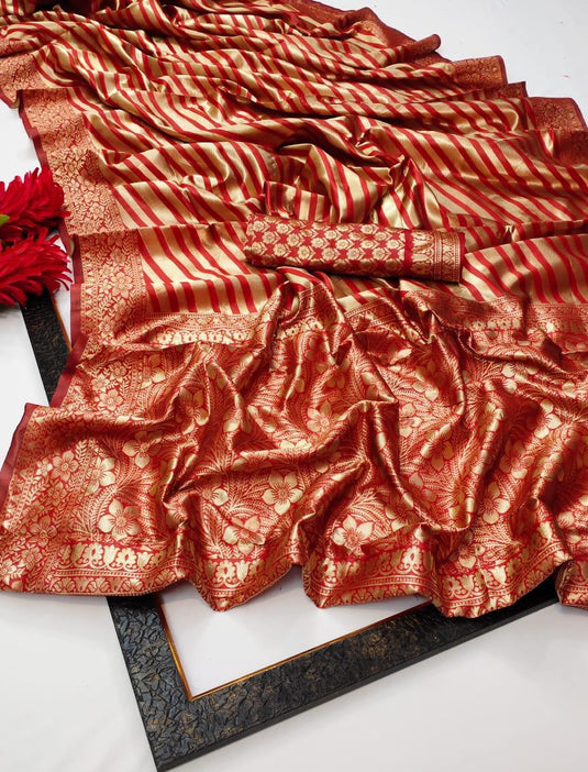 Beautiful Rich Pallu & Jaccquard Work On All Over Saree - thevendorvilla