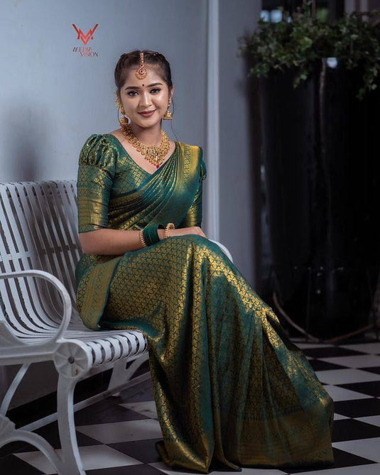 Beautiful Rich Pallu & Jaccquard Work On All Over Saree - thevendorvilla