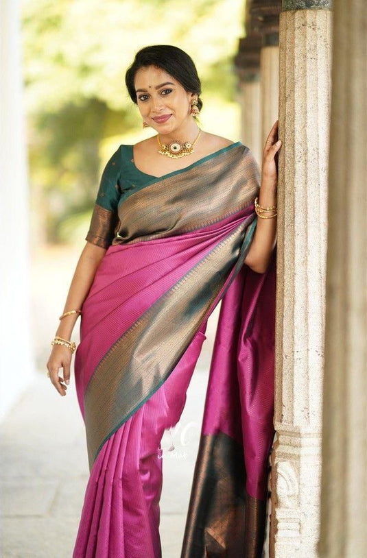 Beautiful Rich Pallu & Jaccquard Work On All Over Saree - thevendorvilla