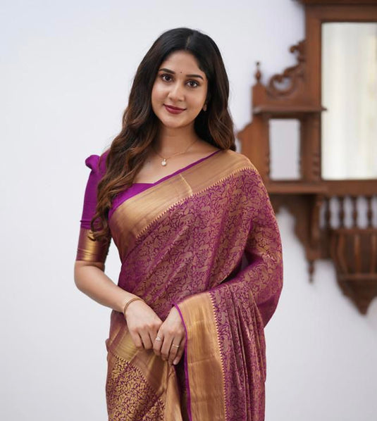 Beautiful Rich Pallu & Jaccquard Work On All Over Saree - thevendorvilla