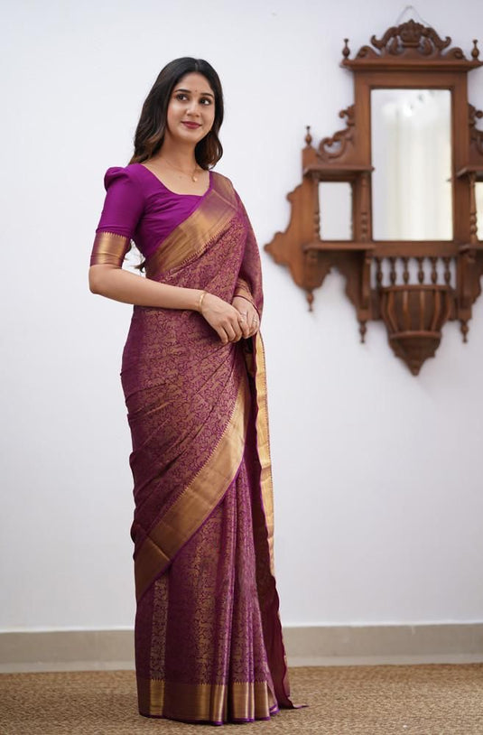 Beautiful Rich Pallu & Jaccquard Work On All Over Saree - thevendorvilla