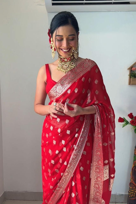 Luxurious Linen: The Soft Slub Ready Wear Saree