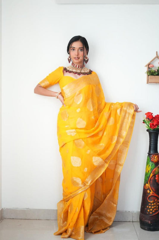 Luxurious Linen: The Soft Slub Ready Wear Saree