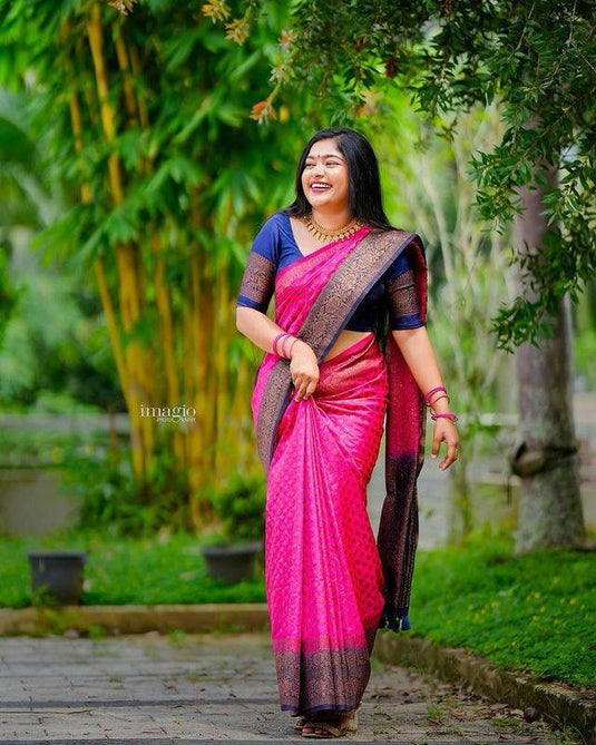 Beautiful Rich Pallu & Jaccquard Work On All Over Saree - thevendorvilla