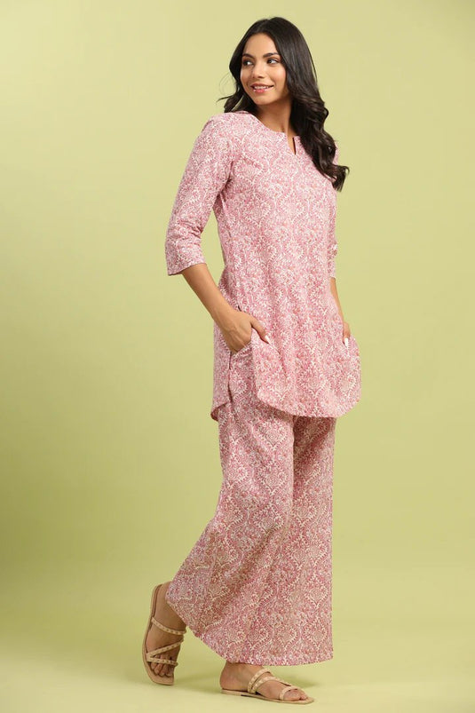 Women Notch Neck Pink Printed Kurta & Pants Co-Ord Set - thevendorvilla