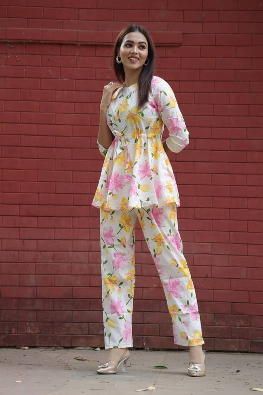 Co-rd set Attractive Fler pattern kurti with pant will give you defferent look - thevendorvilla